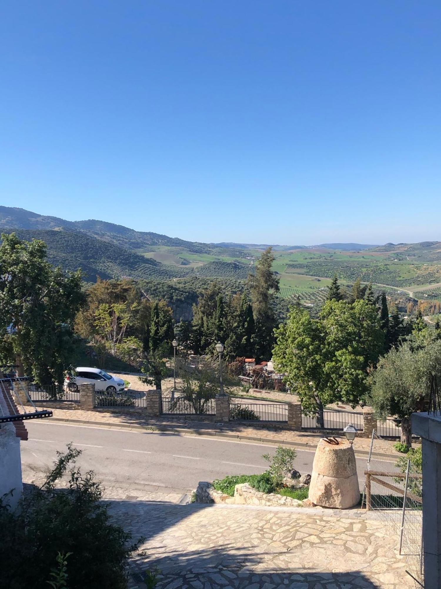 Casas Paraje Natural Zahara De La Sierra Bagian luar foto